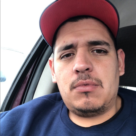 Meet your Posher, Jorge - Picture 2 of 4